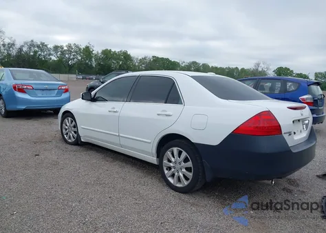 2006 Honda Accord 3.0 Ex from USA, damaged, VIN 1HGCM66886A071999
